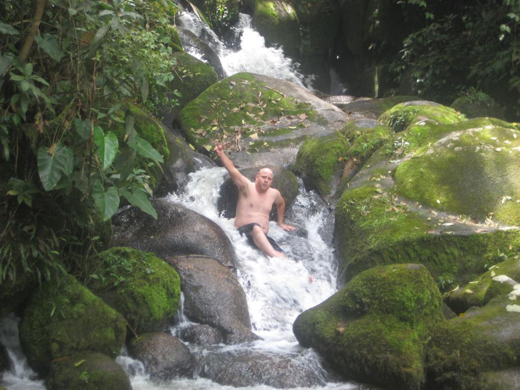 Pousada Recanto Dos Pinheiros Pilar do Sul Экстерьер фото